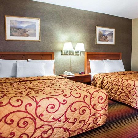Rodeway Inn Jersey City Exterior foto